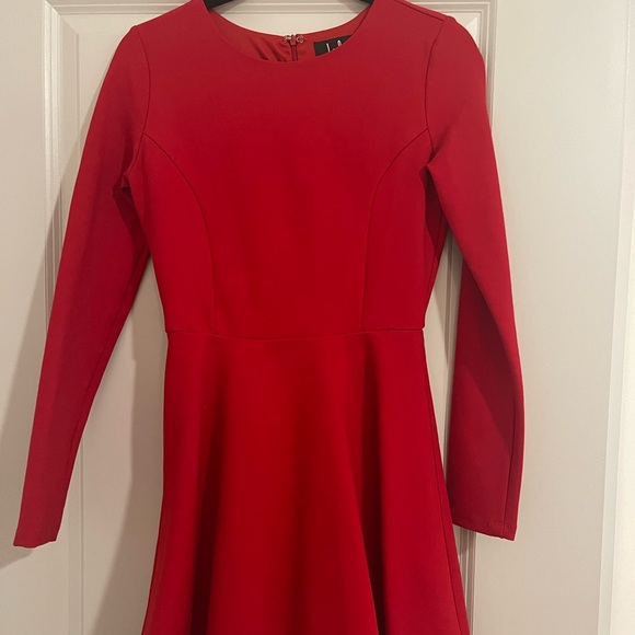 Red Long sleeve Lulu’s dress - Picture 3 of 3